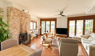 Resale - Villa -
Campoamor - Dehesa de Campoamor