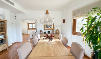 Resale - Villa -
Campoamor - Dehesa de Campoamor