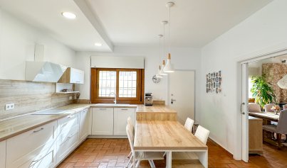 Resale - Villa -
Campoamor - Dehesa de Campoamor