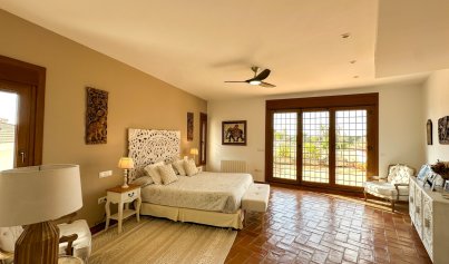 Resale - Villa -
Campoamor - Dehesa de Campoamor