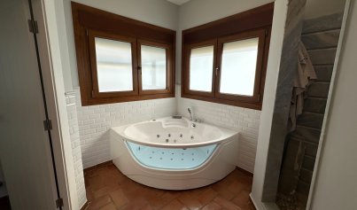 Resale - Villa -
Campoamor - Dehesa de Campoamor