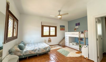Resale - Villa -
Campoamor - Dehesa de Campoamor