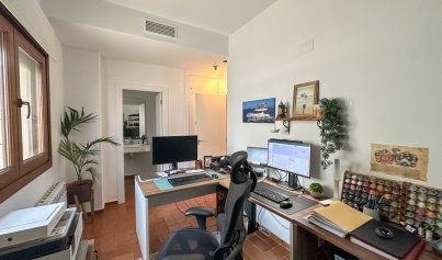 Resale - Villa -
Campoamor - Dehesa de Campoamor