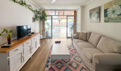 Resale - Apartment -
Torrevieja - Centro