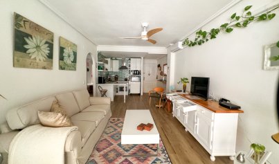 Resale - Apartment -
Torrevieja - Centro