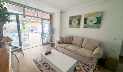 Resale - Apartment -
Torrevieja - Centro