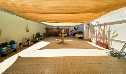Resale - Apartment -
Torrevieja - Centro