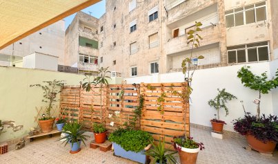 Resale - Apartment -
Torrevieja - Centro