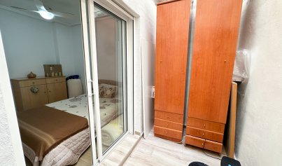 Resale - Apartment -
Torrevieja - Centro