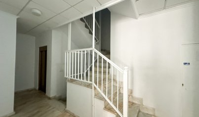 Resale - Apartment -
Torrevieja - Centro