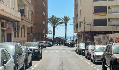 Resale - Apartment -
Torrevieja - Centro