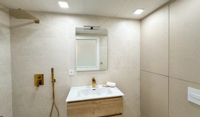 Resale - Apartment -
Torrevieja - El Acequión - Los Náufragos
