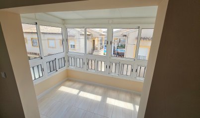 Resale - Bungalow -
Orihuela Costa - Playa Flamenca
