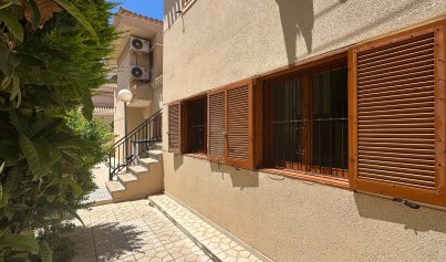 Resale - Bungalow -
Orihuela Costa - Playa Flamenca