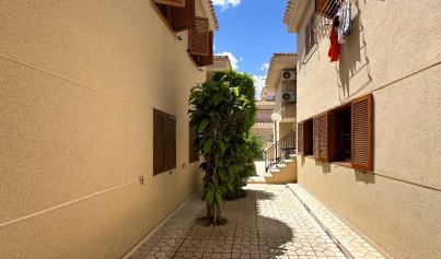 Resale - Bungalow -
Orihuela Costa - Playa Flamenca