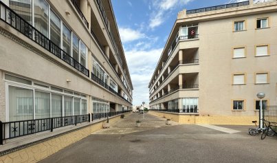 Resale - Apartment -
Orihuela Costa - Playa Flamenca