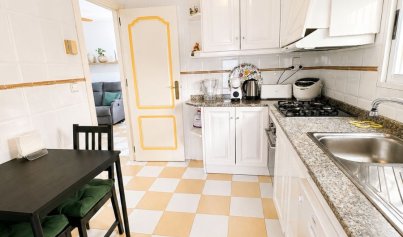Resale - Villa -
Torrevieja - Nueva Torrevieja - Aguas Nuevas