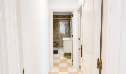 Resale - Villa -
Torrevieja - Nueva Torrevieja - Aguas Nuevas