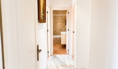 Resale - Villa -
Torrevieja - Nueva Torrevieja - Aguas Nuevas