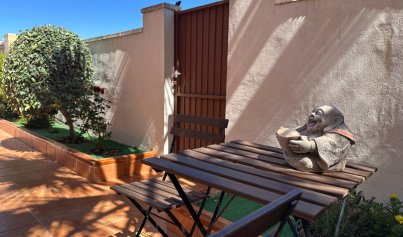 Resale - Villa -
Torrevieja - Nueva Torrevieja - Aguas Nuevas