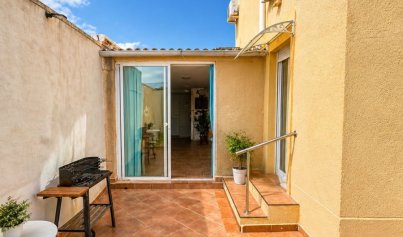 Resale - Villa -
Torrevieja - Nueva Torrevieja - Aguas Nuevas