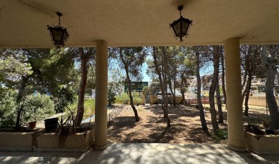 Resale - Villa -
Torrevieja - Los Balcones - Los Altos del Edén