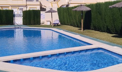 Resale - Bungalow -
Orihuela Costa - Lomas de Cabo Roig