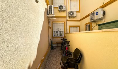 Resale - Bungalow -
Orihuela Costa - Lomas de Cabo Roig