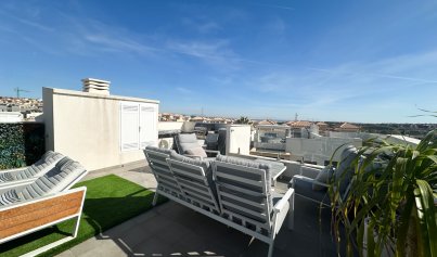 Resale - Bungalow -
Orihuela Costa - Villamartin