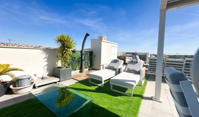 Resale - Bungalow -
Orihuela Costa - Villamartin