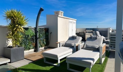 Resale - Bungalow -
Orihuela Costa - Villamartin