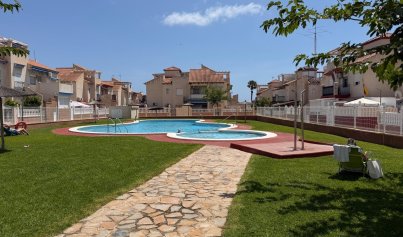 Resale - Bungalow -
Orihuela Costa - Playa Flamenca