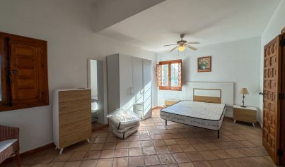 Resale - Villa -
Cabo Roig