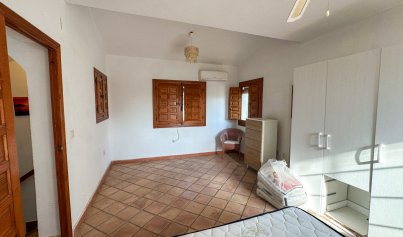 Resale - Villa -
Cabo Roig