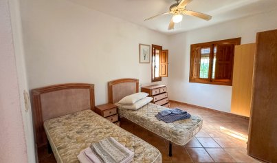 Resale - Villa -
Cabo Roig