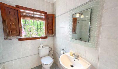Resale - Villa -
Cabo Roig