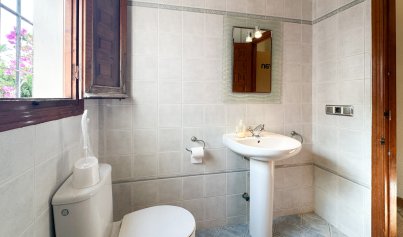 Resale - Villa -
Cabo Roig