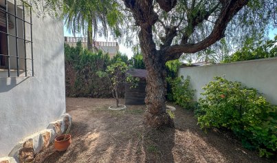 Resale - Villa -
Cabo Roig
