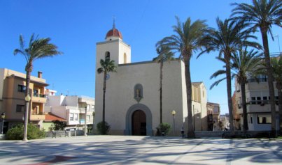 Neue Gebäude - Villa -
San Miguel de Salinas