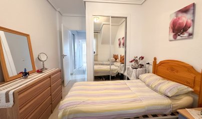 Resale - Bungalow -
Orihuela Costa - Punta Prima
