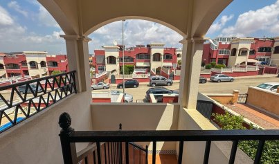 Resale - Bungalow -
Orihuela Costa - Punta Prima