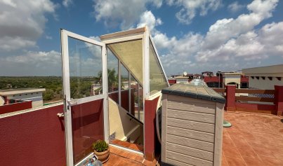 Resale - Bungalow -
Orihuela Costa - Punta Prima