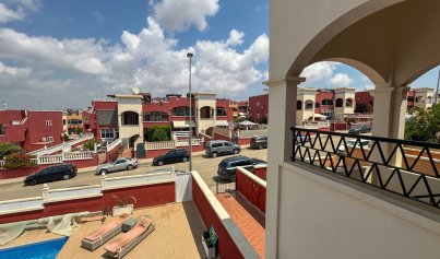 Resale - Bungalow -
Orihuela Costa - Punta Prima