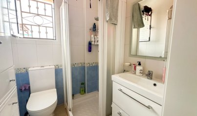 Resale - Bungalow -
Orihuela Costa - Punta Prima
