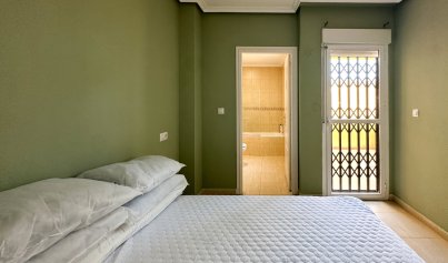 Resale - Bungalow -
Daya Nueva - Costa Blanca Sur