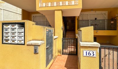 Resale - Bungalow -
Daya Nueva - Costa Blanca Sur