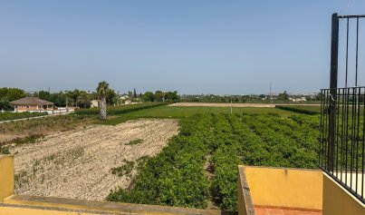 Resale - Bungalow -
Daya Nueva - Costa Blanca Sur