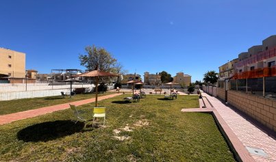 Wiederverkauf - Stadthaus -
Campoamor