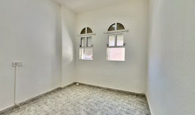 Resale - Apartment -
Orihuela Costa - Playa Flamenca