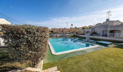 Resale - Bungalow -
Los Balcones - Los Balcones - Los Altos del Edén